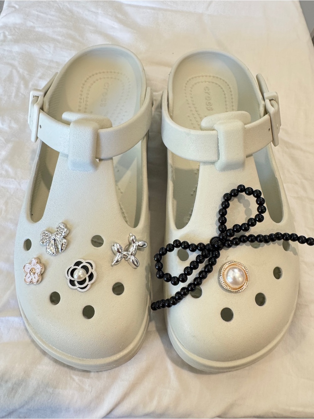 CROCS M7/W9 Mary Jane Clog - Cream w/ charms
